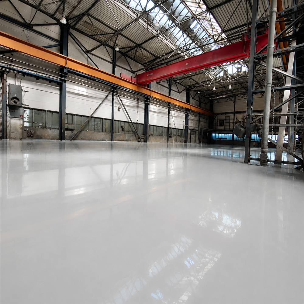 Certified PMMA floor coating installation